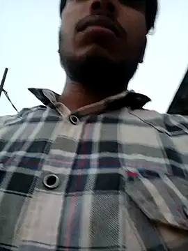 sageer097 online show from 11/04/25, 11:42