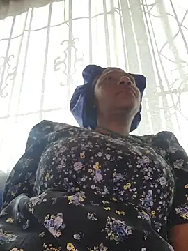 Mommy Sienna online show from 05/14/26, 01:40