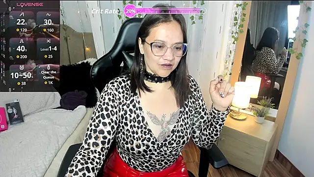 Victoria Wilde  online show from 02/03/26, 10:53