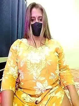 LoveLy-Soneya online show from 03/13/26, 01:07