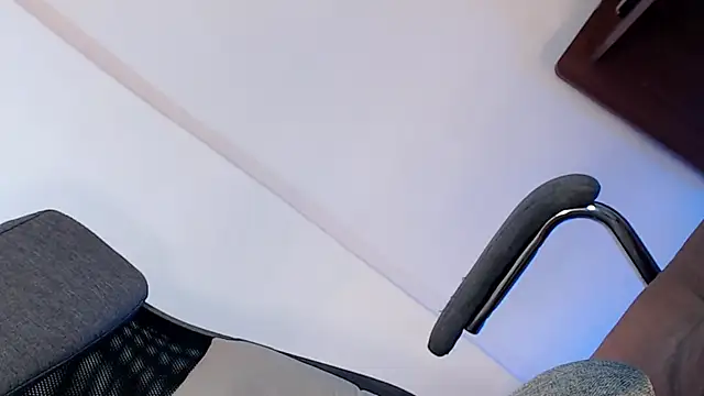 miss ditey09 online show from 11/22/25, 12:09