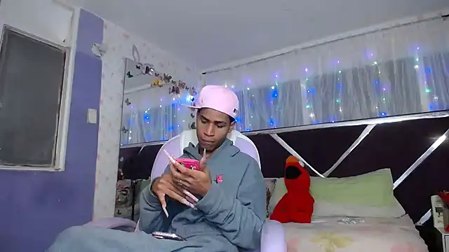 Santy bigcock 01 online show from 07/02/26, 01:06