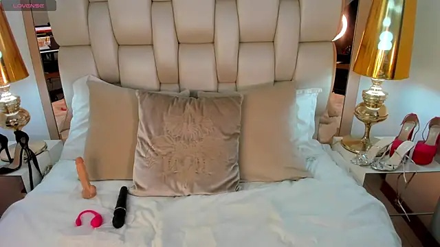 Bella  carther online show from 04/15/26, 01:07