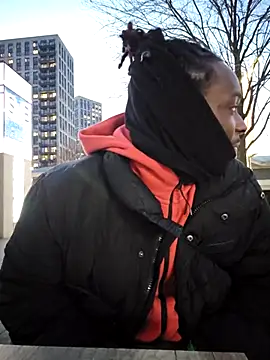 Snapshot of sweet_juicem chatting on 11/21/25, 04:27 sweet juicem online show from 11/21/25, 04:27