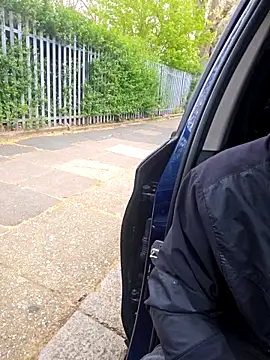 Snapshot of sweet_juicem chatting on 04/15/26, 09:16 sweet juicem online show from 04/15/26, 09:16