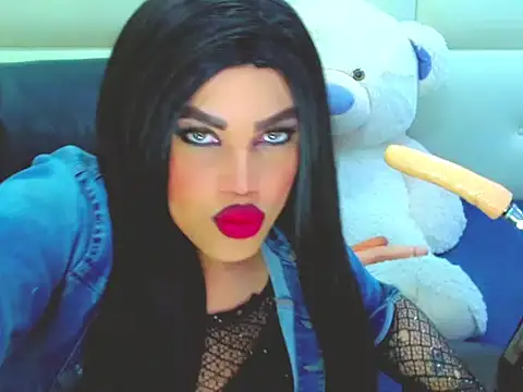 Snapshot of NharaBigCock chatting on 02/24/26, 02:04 NharaBigCock online show from 02/24/26, 02:04