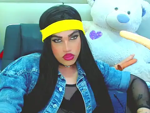 Snapshot of NharaBigCock chatting on 02/25/26, 08:07 NharaBigCock online show from 02/25/26, 08:07