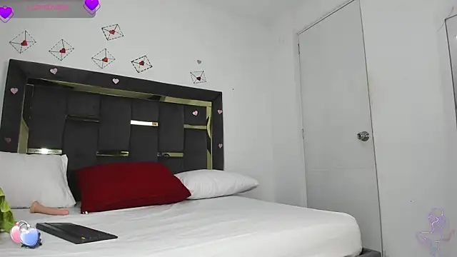 CatleyaSmith online show from 02/27/26, 01:44