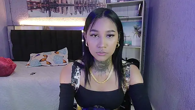 lyam ebony  online show from 11/08/25, 08:40