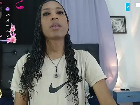 Snapshot of MiaCoock chatting on 11/27/25, 12:40 MiaCoock online show from 11/27/25, 12:40