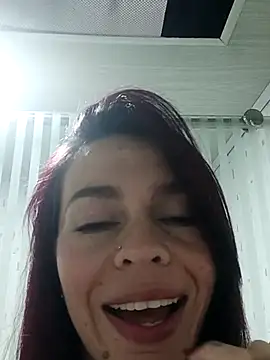 Emi Rosee online show from 12/16/25, 10:48