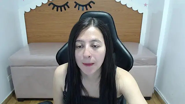 Snapshot of scarlett_percy_t chatting on 11/22/25, 07:46 scarlett percy t online show from 11/22/25, 07:46