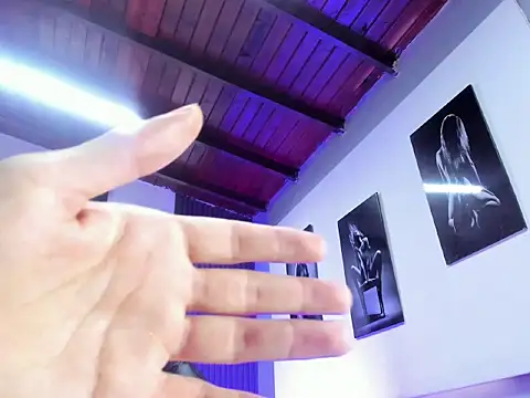 Caitlyn-Joness  online show from 03/13/26, 08:26