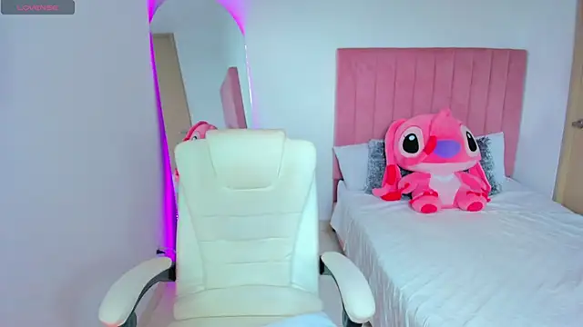 Janettcruz online show from 02/09/26, 08:24