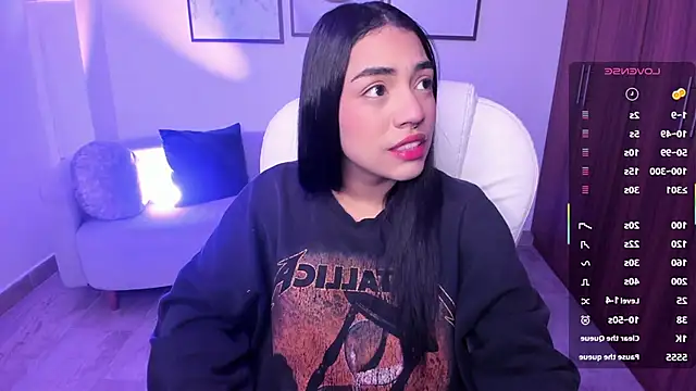 emma connor1 online show from 11/24/25, 11:32