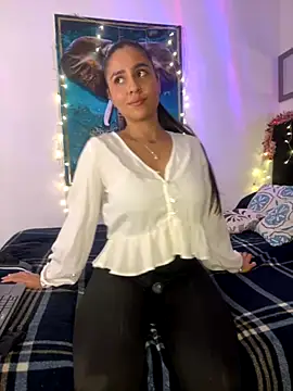 alisaa jhons1 online show from 11/30/25, 11:42