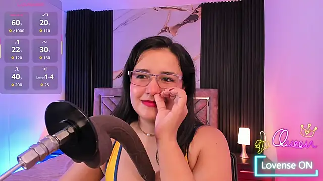 Lalalemoonds online show from 06/17/26, 01:45