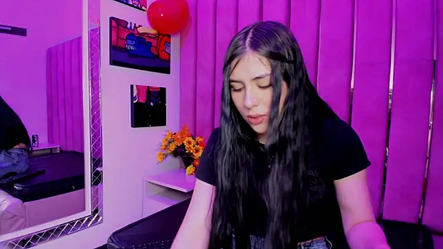 Victoria 14 online show from 02/20/26, 03:14