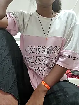 Isha kumari 69 online show from 02/06/26, 04:32