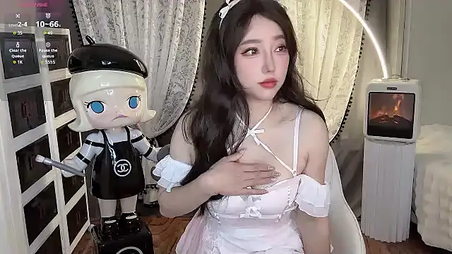 Snapshot of agmer0500 chatting on 11/28/25, 01:41 agmer0500 online show from 11/28/25, 01:41