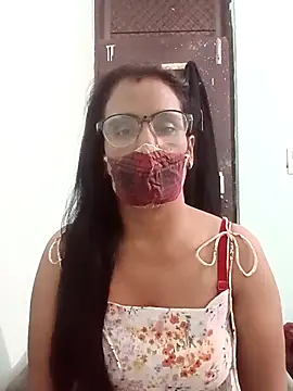 sanjana077 online show from 11/19/25, 06:24