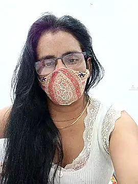 sanjana077 online show from 04/07/26, 05:02