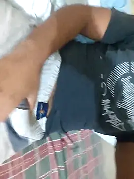 Snapshot of deduardo1302 chatting on 12/16/25, 05:34 deduardo1302 online show from 12/16/25, 05:34