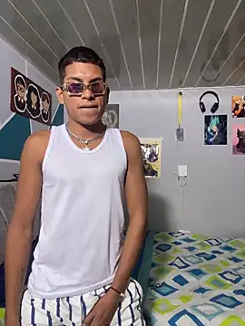 Mike and Rayan online show from 04/18/26, 03:32