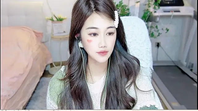 tutumissy online show from 11/18/25, 04:44