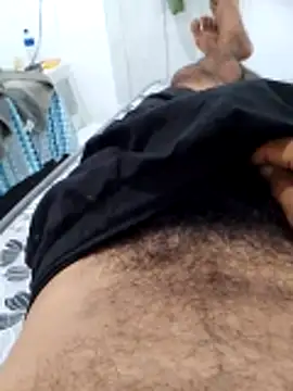 Snapshot of 20cmmg chatting on 11/29/25, 12:46 20cmmg online show from 11/29/25, 12:46