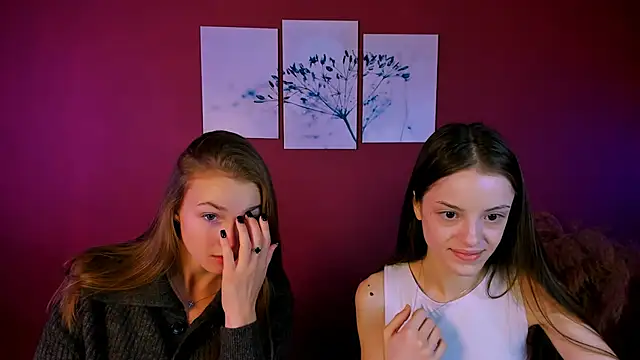 mia starrr  online show from 11/17/25, 10:10