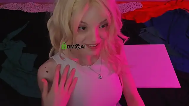 mia starrr  online show from 02/13/26, 09:00