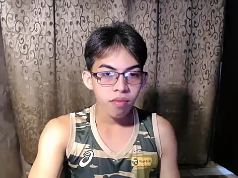 Urhotsilverboy online show from 11/05/25, 01:44