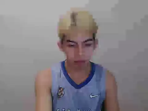 Urhotsilverboy online show from 06/13/26, 05:22