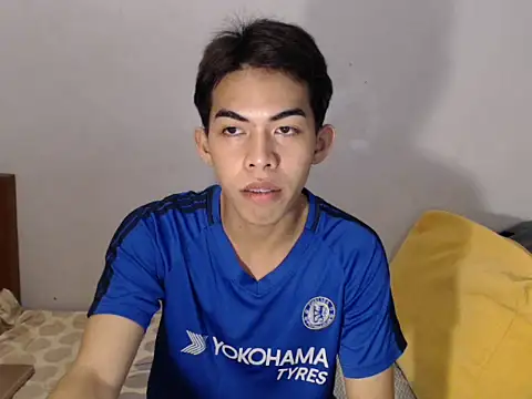 Urhotsilverboy online show from 07/29/26, 10:02