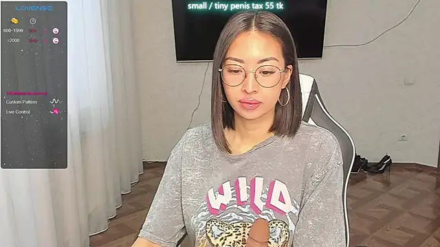 Snapshot of SofiaNour chatting on 02/21/25, 03:34 SofiaNour online show from 02/21/25, 03:34