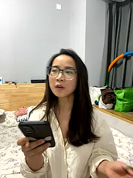 Hmm 0303 online show from 12/20/25, 02:57