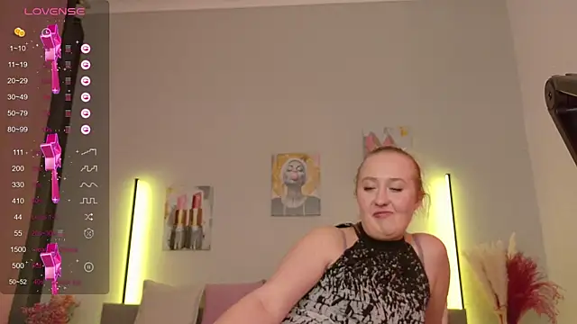 WildLady30 online show from 12/04/25, 10:13