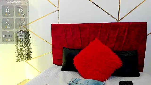 Paris Evans  online show from 01/17/26, 12:43