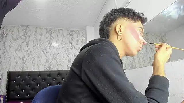 Lovers Spicy online show from 12/02/25, 01:17