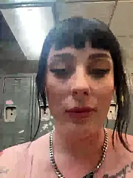 Snapshot of LoveDovexxx chatting on 01/06/26, 04:16 LoveDovexxx online show from 01/06/26, 04:16