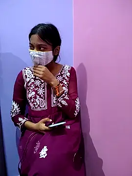 Snapshot of Student12th chatting on 11/08/25, 04:40 Student12th online show from 11/08/25, 04:40