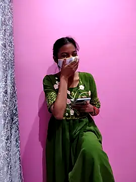 Snapshot of Student12th chatting on 11/09/25, 03:32 Student12th online show from 11/09/25, 03:32