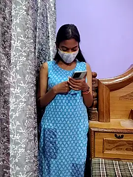 Snapshot of Student12th chatting on 11/10/25, 05:01 Student12th online show from 11/10/25, 05:01