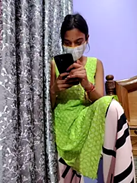 Snapshot of Student12th chatting on 11/23/25, 03:56 Student12th online show from 11/23/25, 03:56