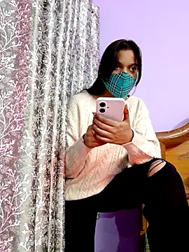 Snapshot of Student12th chatting on 11/27/25, 04:20 Student12th online show from 11/27/25, 04:20