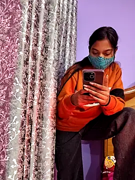 Snapshot of Student12th chatting on 12/04/25, 04:16 Student12th online show from 12/04/25, 04:16