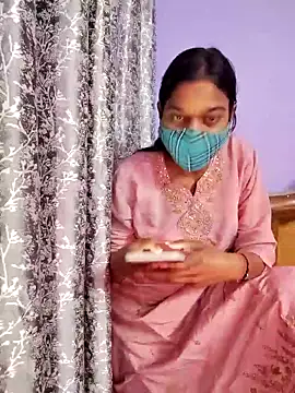 Snapshot of Student12th chatting on 12/05/25, 04:36 Student12th online show from 12/05/25, 04:36