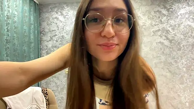 SofiYong online show from 11/14/25, 01:10