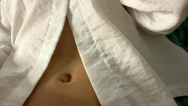 SofiYong online show from 11/27/25, 05:48